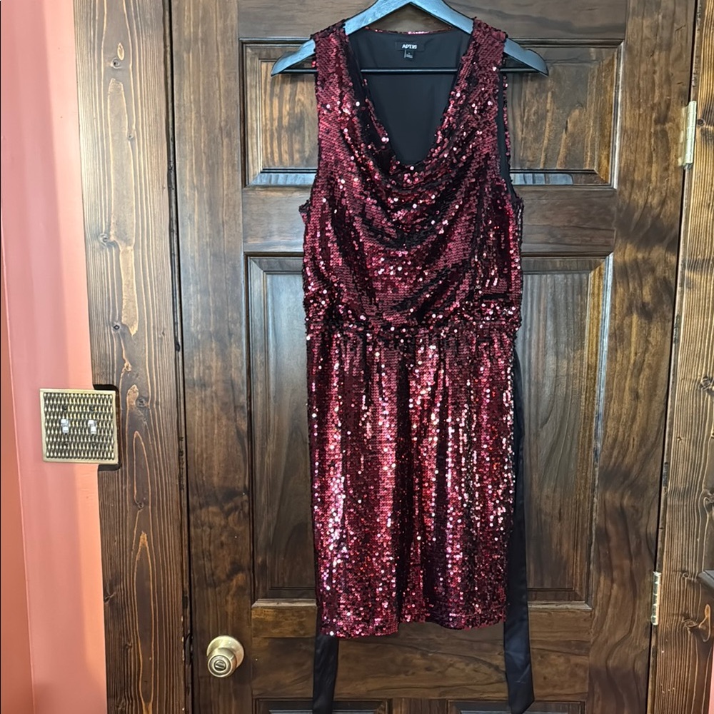 Elegant Sequin Dress in Burgundy